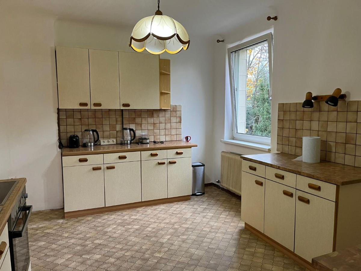 Breathtaking Shared Near Danube River /w Garden And Parking Viena