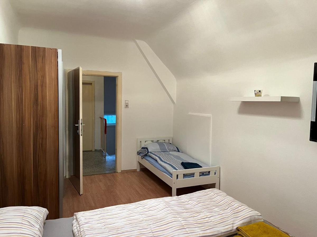 Breathtaking Shared Near Danube River /w Garden And Parking * Viena